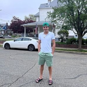 Meet your Posher, Dênis